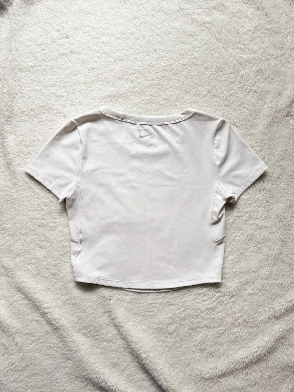 Nike One Dri-FIT Cropped Tee White M Fitted Athletic Top Workout Shirt